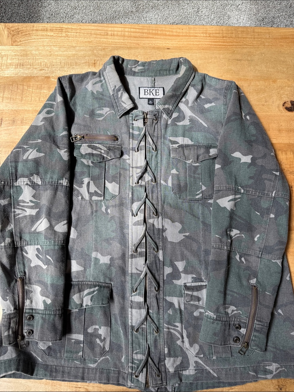 BKE Women’s Camouflage Utility Jacket - Gray/Green